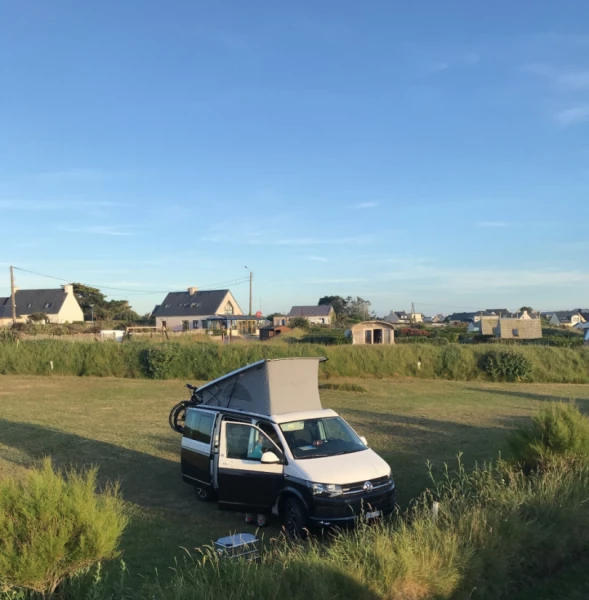 VW California Beach Campingbus - Grand-Lancy, Schweiz