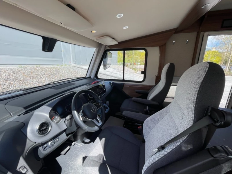 Hymer B600MC White Line Wohnmobil - Bromma, Schweden