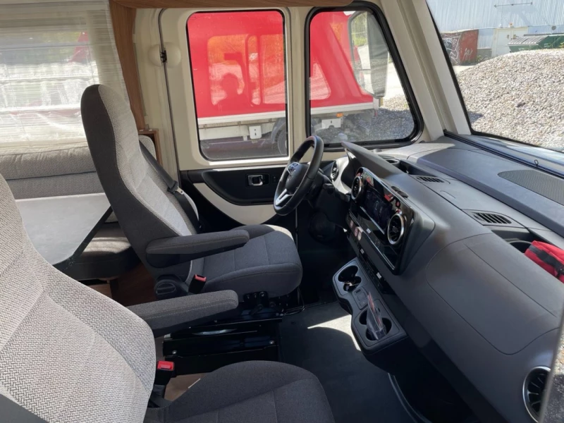 Hymer B600MC White Line Wohnmobil - Bromma, Schweden