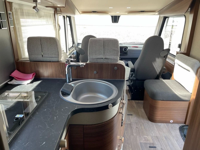 Hymer B600MC White Line Wohnmobil - Bromma, Schweden