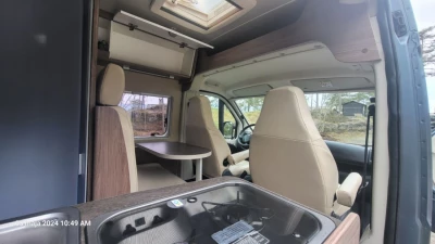 Knaus R68 Campervan - Sollihøgda, Norway
