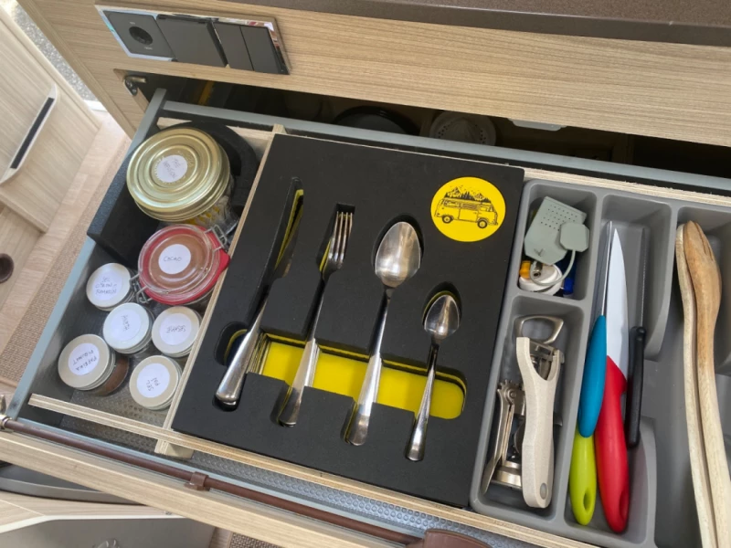Dreamer Camper Five Campervan - Attalens, Switzerland