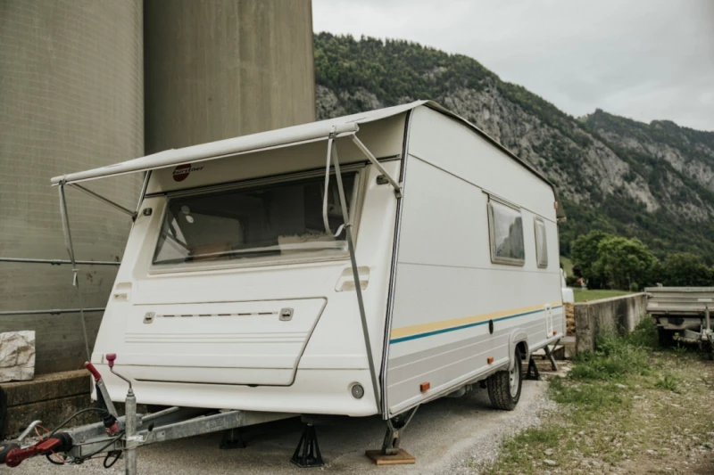 Bürstner Ventana Caravane - Latterbach, Suisse