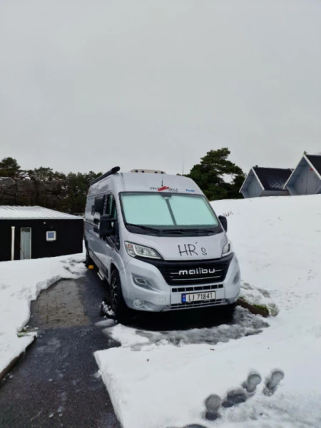 Carthago Malibu VAN 600 LOW BED Campingbus - Oslo, Norwegen