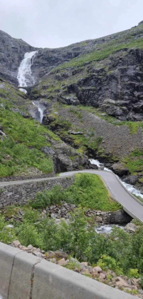 Carthago Malibu VAN 600 LOW BED Campingbus - Oslo, Norwegen