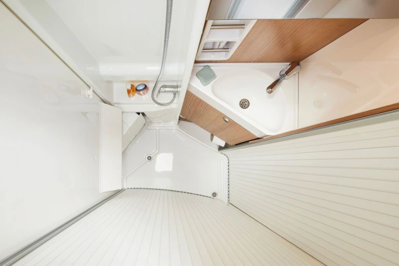 Carthago Malibu VAN 600 LOW BED Campingbus - Oslo, Norwegen