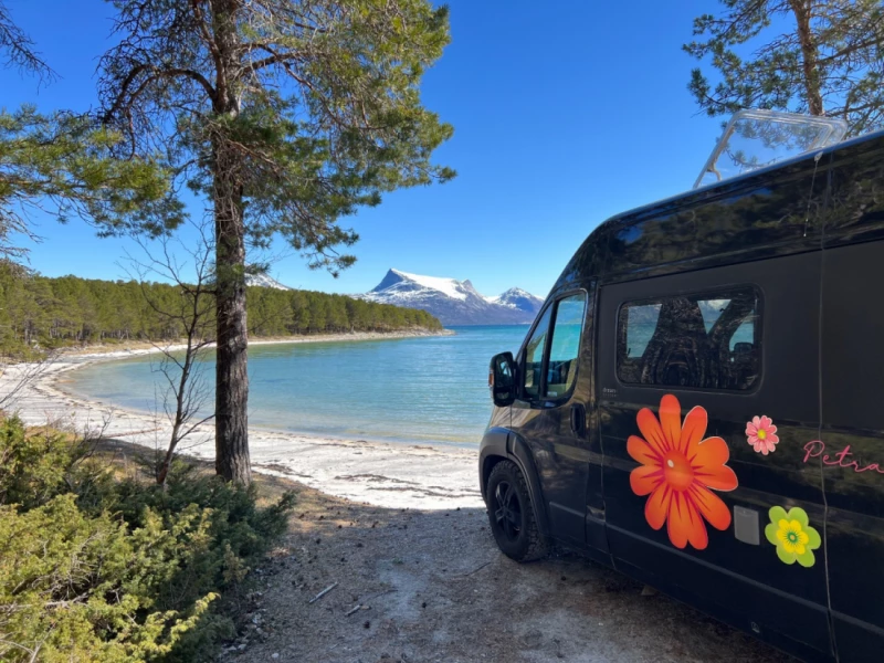 Tourne Tourne Campingbus - Storjord i Tysfjord, Norwegen