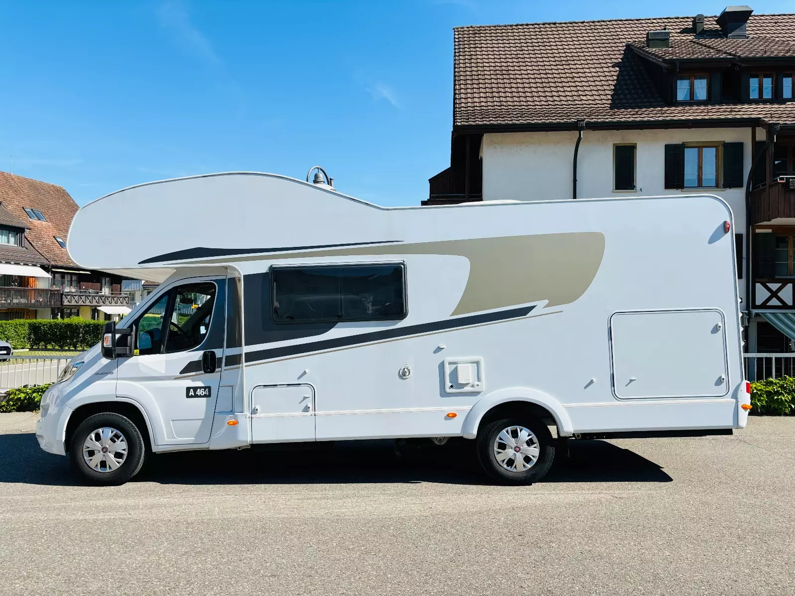 Fiat Holiday Fun Carado A464 Motorhome - Zürich, Switzerland
