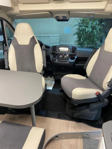 VW Caddy IV Tila-Auto 2.0 TDI Campingbus - Kokkoka, Finnland