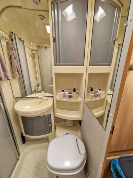 Fiat Ducato Lava / Alusta 2.3 JTD Matkailuauto - Laukaa, Suomi