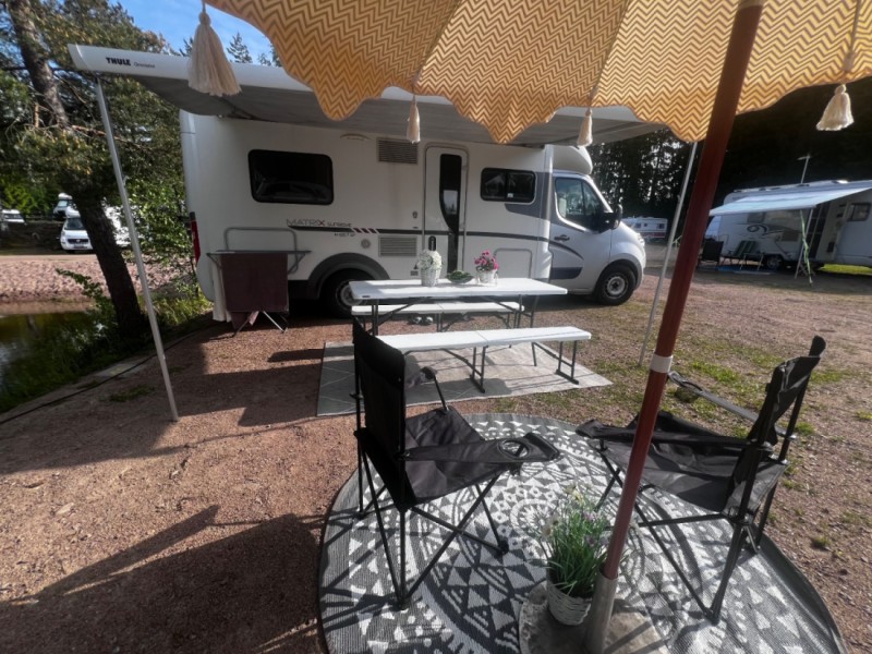 Renault Master III Lava / Alusta 2.3 DCI 145 FWD (EV0E EV0F HV0E HV0F UV0E UV0F) Wohnmobil - Lieto, Finnland