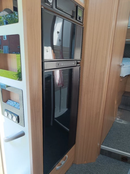 Adria Matrix M 670SL Wohnmobil - Romelanda, Schweden