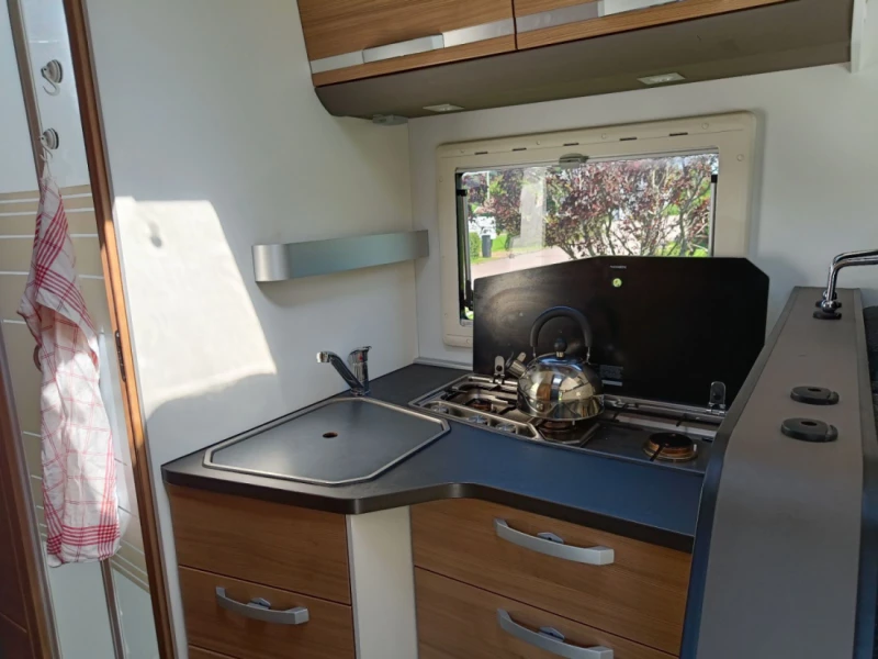 Adria Matrix M 670SL Wohnmobil - Romelanda, Schweden