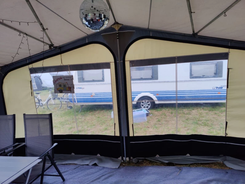 Hobby Prestige 520 Wohnwagen - Herrljunga, Schweden