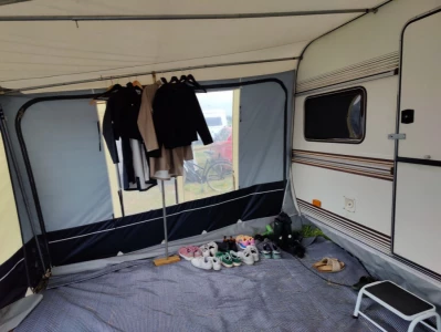Hobby Prestige 520 Wohnwagen - Herrljunga, Schweden