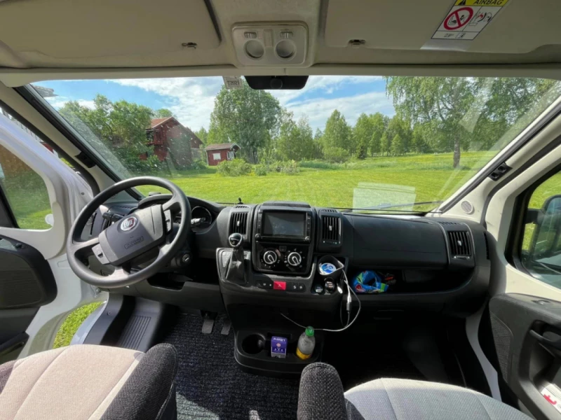 Weinsberg 630 MEG OUTLAW (R47) Campingbus - Segeltorp, Schweden