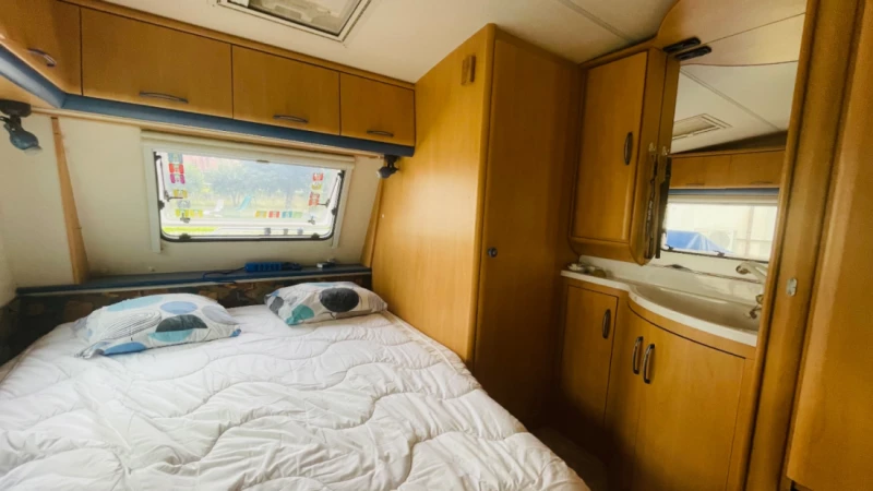 Hobby Deluxe Wohnwagen - Courtételle, Schweiz