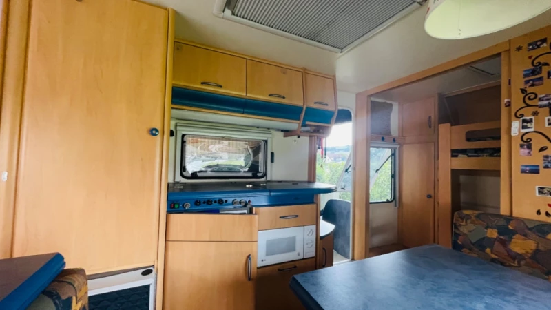 Hobby Deluxe Wohnwagen - Courtételle, Schweiz