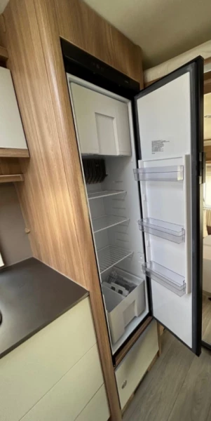 Bürstner Premio plus 440 TK Caravane - Sursee, Suisse