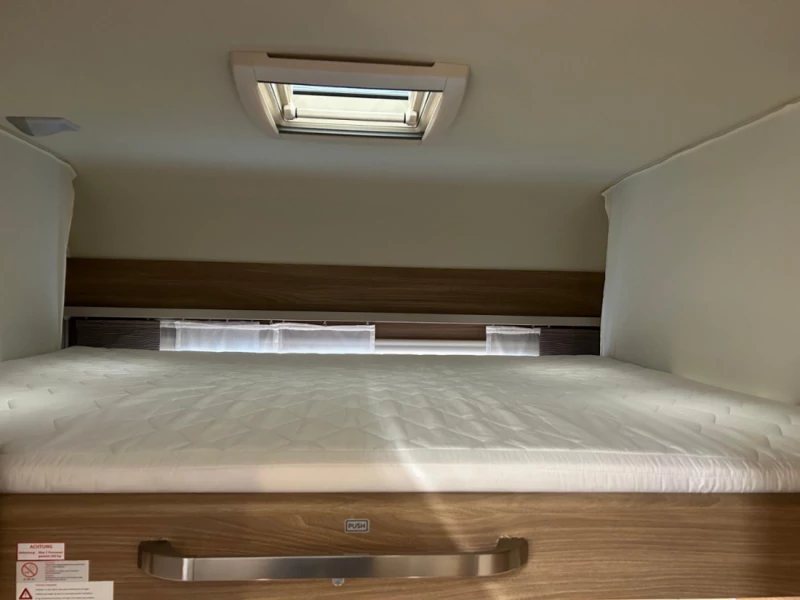 Bürstner Premio plus 440 TK Caravane - Sursee, Suisse