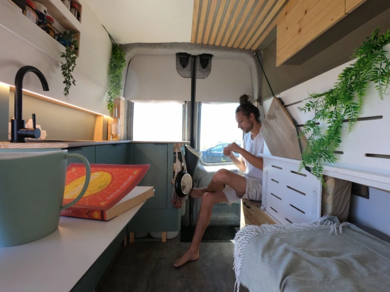 Opel VIVARO Campingbus - Wädenswil, Schweiz