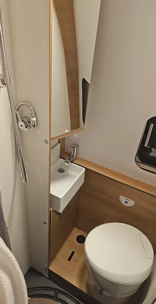 Knaus Knaus R20 Campingbus - Skedsmokorset, Norwegen