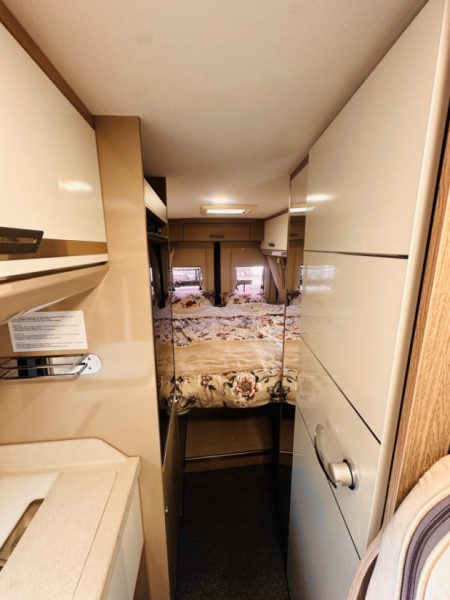 Chausson V697 Premium Road Line Campervan - Göteborg, Sverige