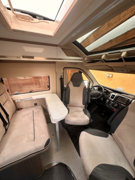 Chausson V697 Premium Road Line Campervan - Göteborg, Sverige