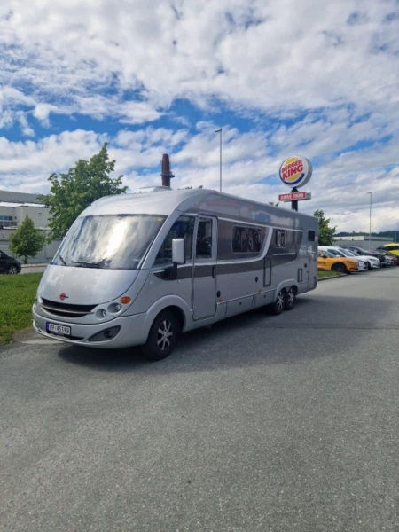 Bürstner Elegance I 821 Wohnmobil - Mosjøen, Norwegen