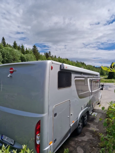 Bürstner Elegance I 821 Wohnmobil - Mosjøen, Norwegen