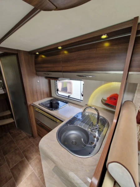 Bürstner Elegance I 821 Wohnmobil - Mosjøen, Norwegen
