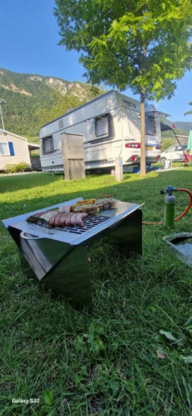 Pössl 2 win plus Campingbus - Vauderens, Schweiz