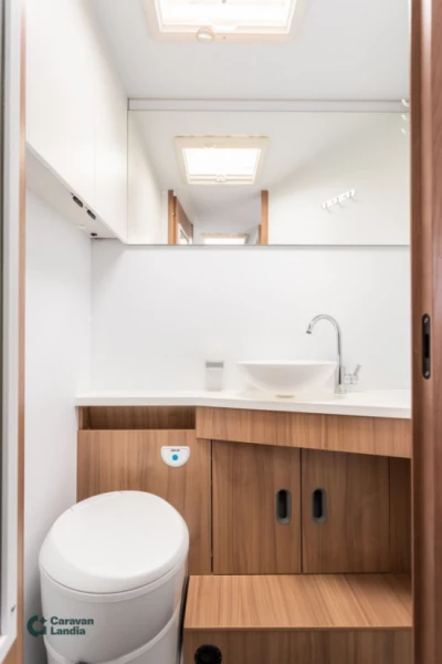 Fiat Ducato Lava / Alusta 130 Multijet 2.3 D Wohnmobil - Kotka, Finnland