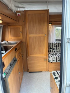 Eriba Puck 225 GT Campingvogn - Aubonne, Schweiz