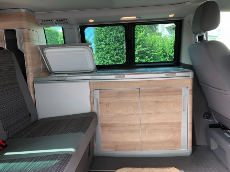 VW T6.1 California Coast Campingbus - Zug, Schweiz