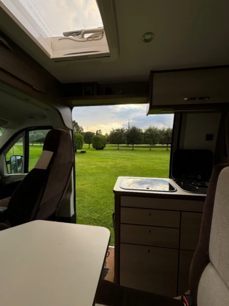 Bravia Mobil Swan Campingbus - Skåla, Norwegen
