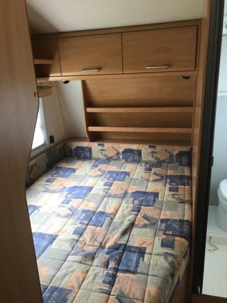 Knaus Südwind 500 barnkammarvagn Caravan - Karlsborg, Sweden