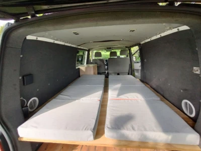 VW Transporter T5 Skåp 2.5 TDI Campingbus - 5 minutter fra Brønshøj tov og bus plads., Dänemark