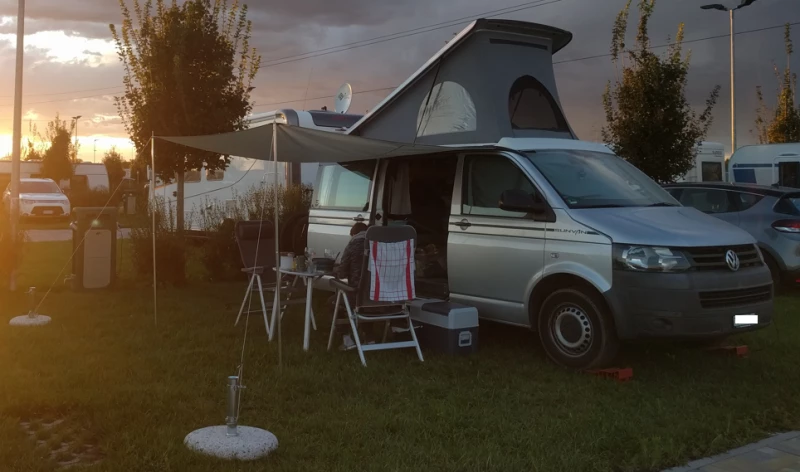 VW T5 Transporter 2L TDI (102PS) Campingbus - Neukirch, Schweiz