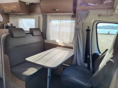 Carado T338 Wohnmobil - Sierre, Schweiz