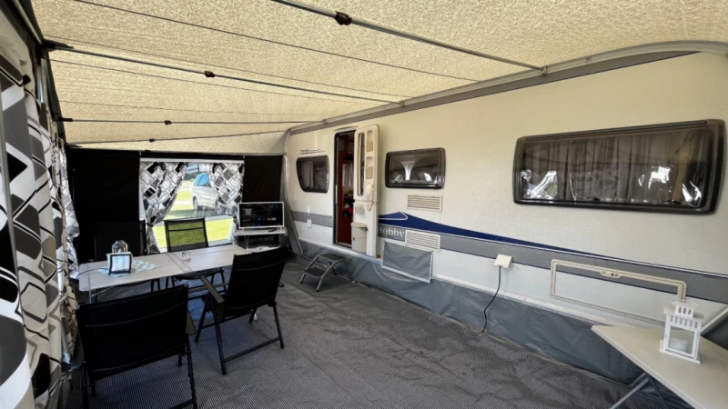 Hobby 560 UL Prestige Wohnwagen - Huskvarna, Schweden