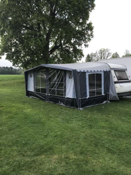 Hobby Prestige 535 T Wohnwagen - Väckelsång, Schweden