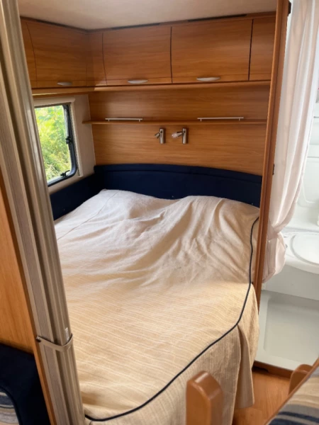 Adria Classica 743 UT Wohnwagen - Lødingen, Norwegen