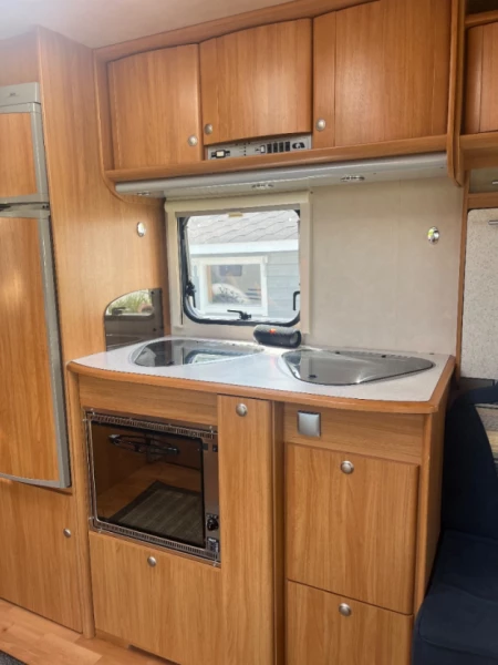 Adria Classica 743 UT Wohnwagen - Lødingen, Norwegen