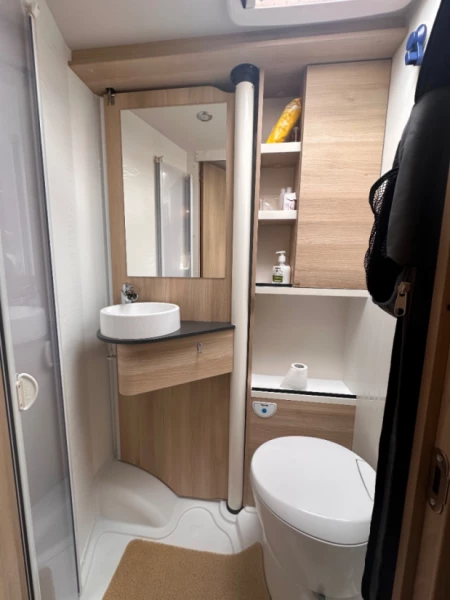 Itineo C660 Wohnmobil - Lucens, Schweiz