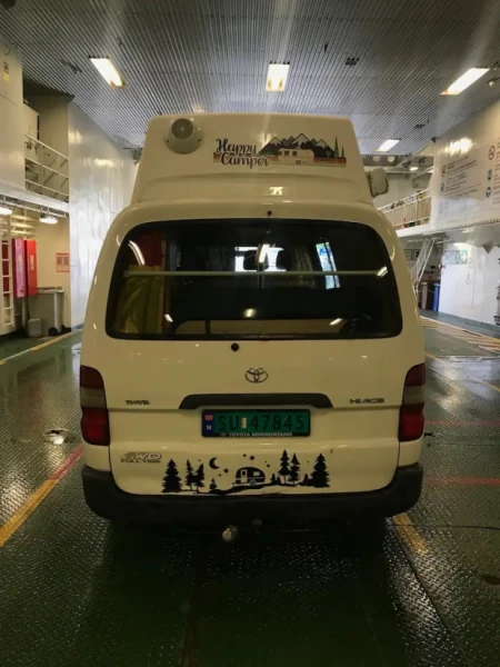 Toyota Hiace 4WD Campingbus - Tromsø, Norwegen