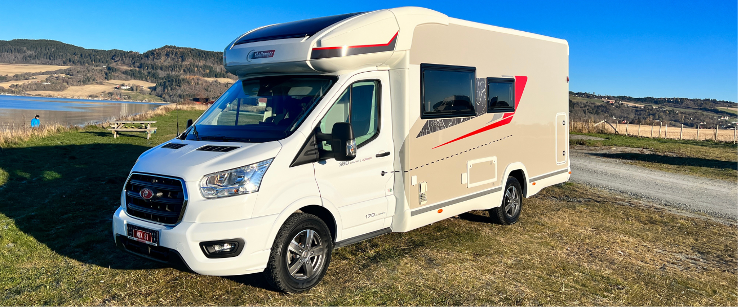 Rent Challenger 380 Graphite Ultimate Motorhome in Klæbu from EUR