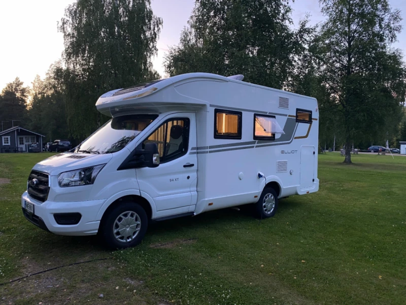 Ci Elliot 94 XT Matkailuauto (Sa) 3OV 1995CM3 Wohnmobil - Oriniemi, Finnland