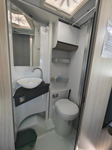 Adria Compact Supreme SL Wohnmobil - Akaa, Finnland