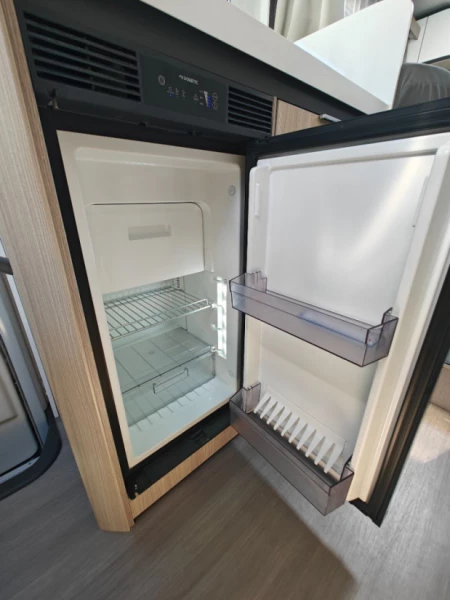 Adria Compact Supreme SL Wohnmobil - Akaa, Finnland